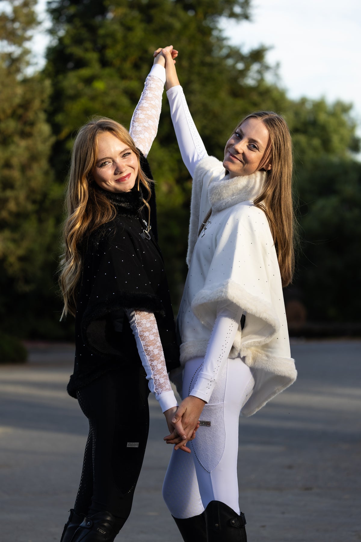Regal Poncho - White
